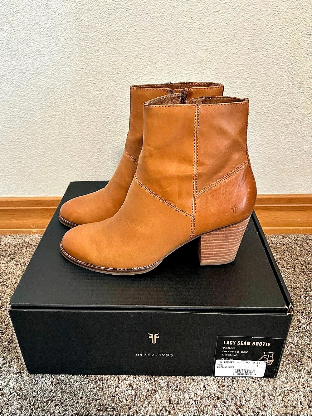 Frye Lacy Seam Bootie Leather Ankle Boots Brown US 8.5 Like New